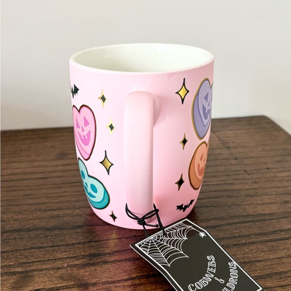 🩵🎃 Cobwebs & Cauldron Pink Candy Hearts Pumpkin Mugs - Picture 3 of 6